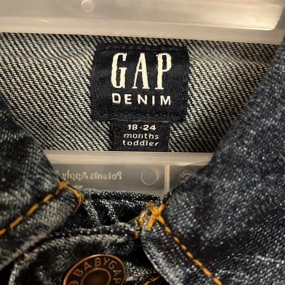 Gap boys denim jacket sz 18-24 months - Picture 2 of 4